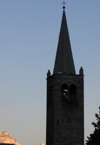 campanile al tramonto