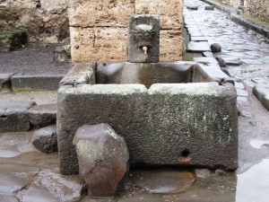 Antica fontana pompeiana