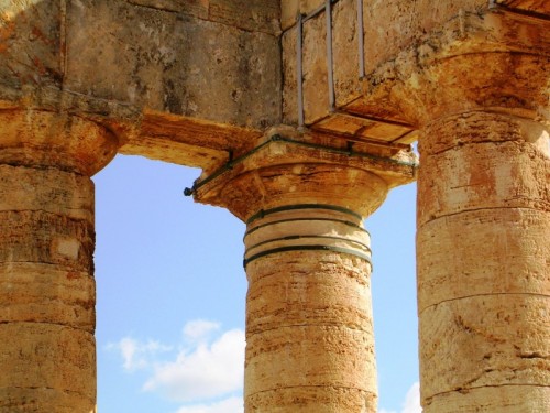 Trapani - particolare del Tempio di Segesta