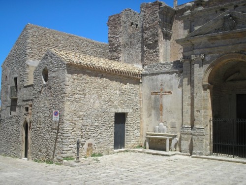 Erice - Chiesa a Erice Erice - Chiesa a Erice