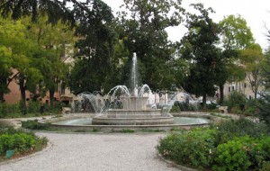 Fontana nel verde