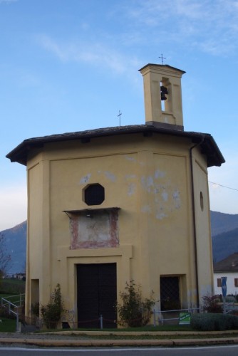 Martiniana Po - Cappella della Madonna del Pilone Martiniana Po - Cappella della Madonna del Pilone