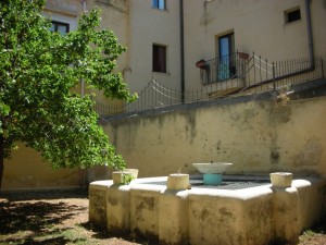 fontana villa rosario