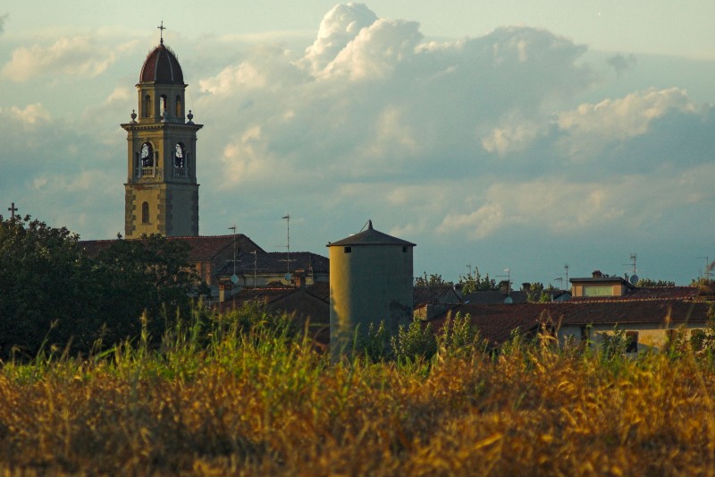 ''nuvole sulla parocchiale'' - Vescovato