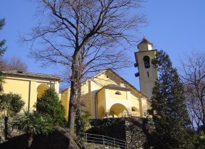 chiesa della frazione di Albo