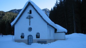 Chiesa all’ imbocco di val S. Nicolò