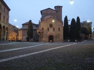 si accendono le luci in piazza santo stefano