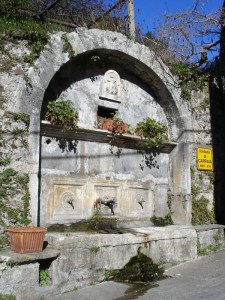 Stazzema - Fontana di Carraia