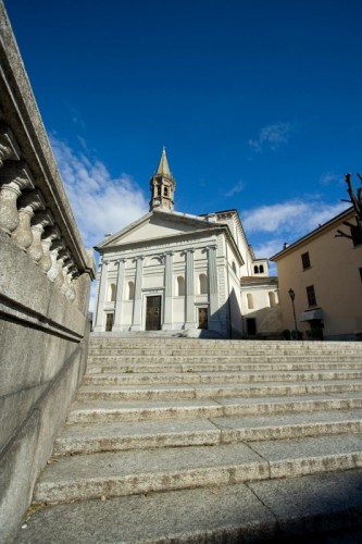 Lecco - Una scalinata Lecco - Una scalinata