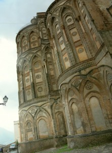 Monreale esterni ricamati