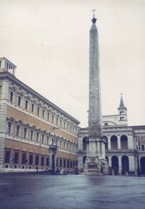 Piazza S.Giovanni in Laterano la mattina presto