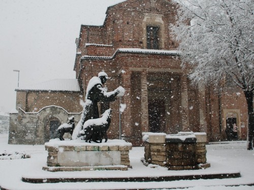 Vercelli - Un fiocco su ... San Francesco Vercelli - Un fiocco su ... San Francesco