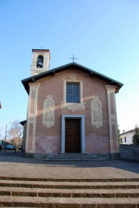 Chiesa S.Pietro Apostolo-vista frontale- in fraz.Monello