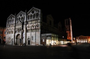 la cattedrale di notte