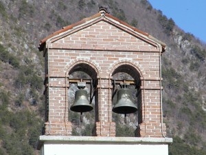 campane chiesetta Amaro