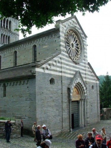 Cogorno - Basilica dei Fieschi 3 Cogorno - Basilica dei Fieschi 3