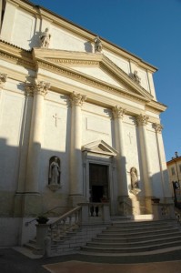 Lazise, il Duomo.