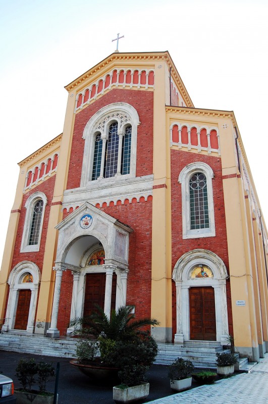 ''La Chiesa di San Francesco a Vittoria Apuana'' - Forte dei Marmi
