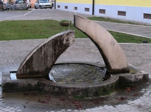 Fontana nella piazza del municipio