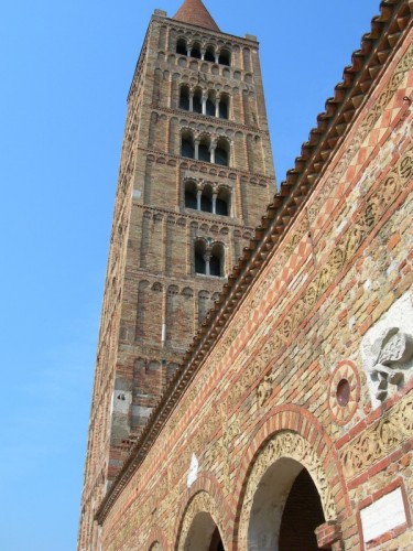 Codigoro - Un "angolo acuto" a Pomposa Codigoro - Un "angolo acuto" a Pomposa