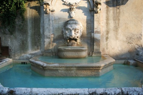 Spoleto - fontanella Spoleto - fontanella