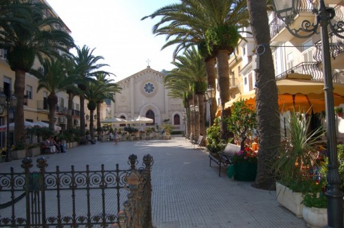 Letojanni - Vista di giorno.