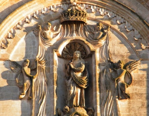 Matera - Luce radente su un particolare della facciata di S. Francesco d'Assisi