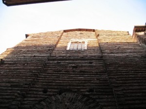 La facciata spogliata di S.Francesco