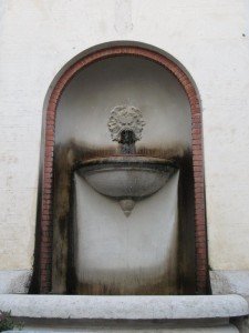 La piccola fontana di piazza Cavour