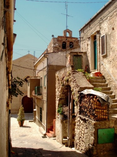 Garaguso - chiesa di San Nicola Garaguso - chiesa di San Nicola