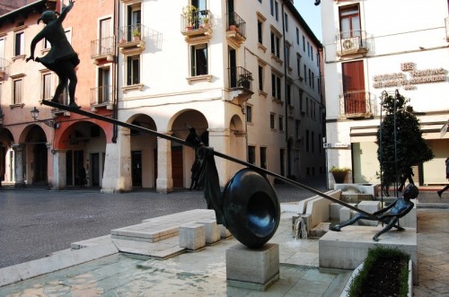 Vicenza - fontana acrobatica