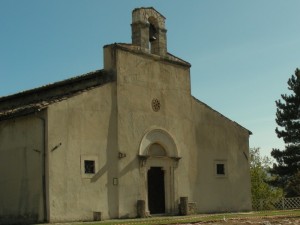 Facciata della chiesa di Santa Lucia - Rocca di Cambio.