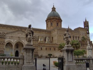 prospetto della Cattedrale di Palermo