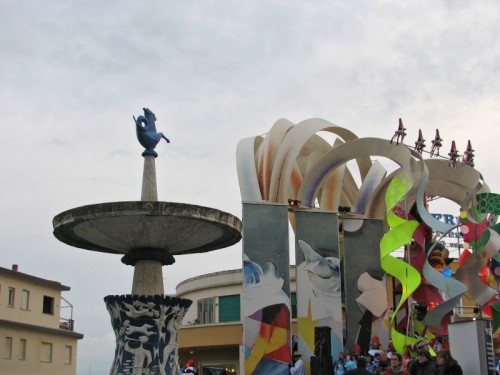 Viareggio - La fontana del Carnevale Viareggio - La fontana del Carnevale