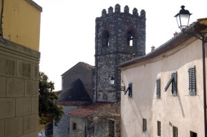 Campanile di Serravalle