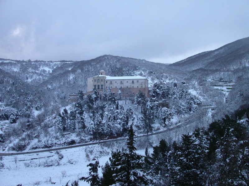 ''concento di San Matteo innevato'' - San Marco in Lamis