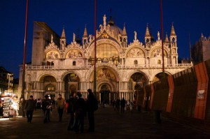 Basilica di San Marco di notte