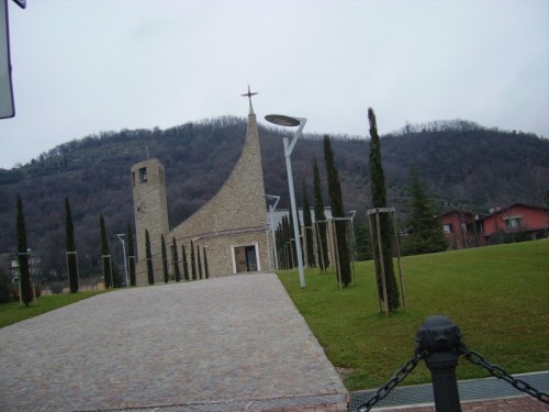Rodengo Saiano - la nuova chiesa