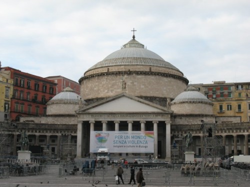 Napoli - Piazza del Plebiscito nel giorno della Preghiera della Pace 