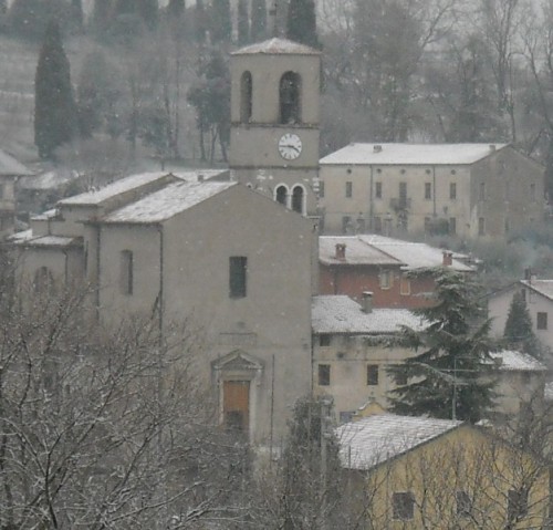 Villafranca di Verona - Chiesa di Custoza con neve