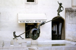 Altalena sull’acqua a tempo di musica