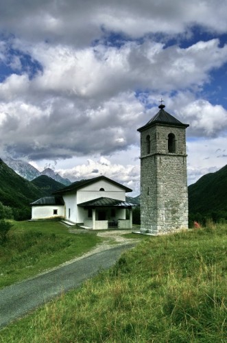 Resia - Chiesa di S. Anna a Sella Carnizza.