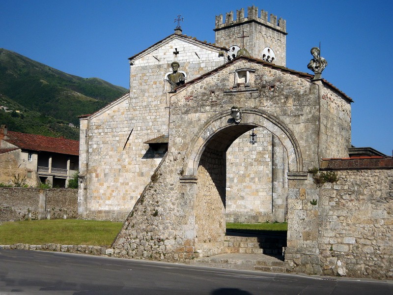 ''Chiesa Monumentale della Badia di camaiore'' - Camaiore
