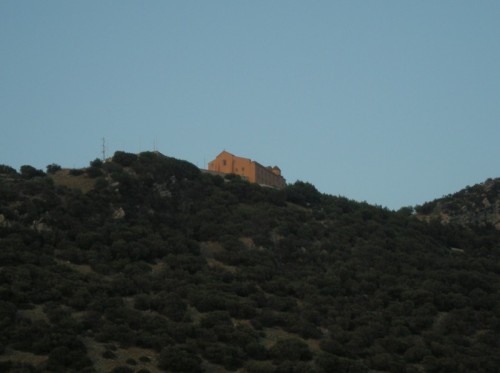 Capaccio - Santuario Madonna del Granato vista dalla sorgente di Capo di fiume