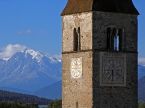 Campanile sul lago di Resia