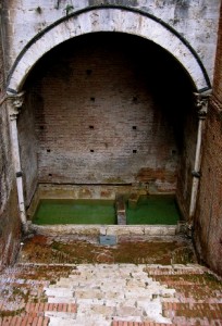 Laggiù in fondo alla scala…