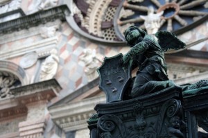 Particolare all’ingresso della Cappella Colleoni
