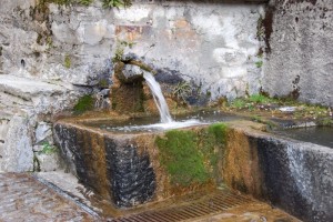 Fontana a Palanzo di Faggeto Lario