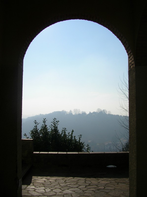 ''nella valle la nebbia'' - Oltrona di San Mamette