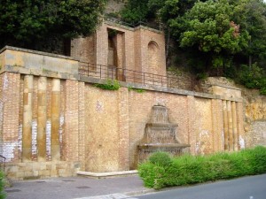 Fontana a Volterra